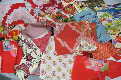 redjapanesevintagefabric.jpg